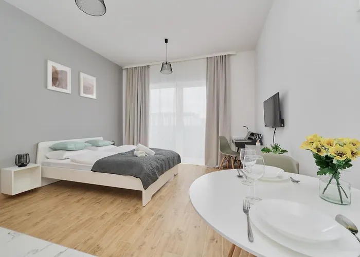 Modern Studio Slonimskiego With Balcony By Noclegi Renters