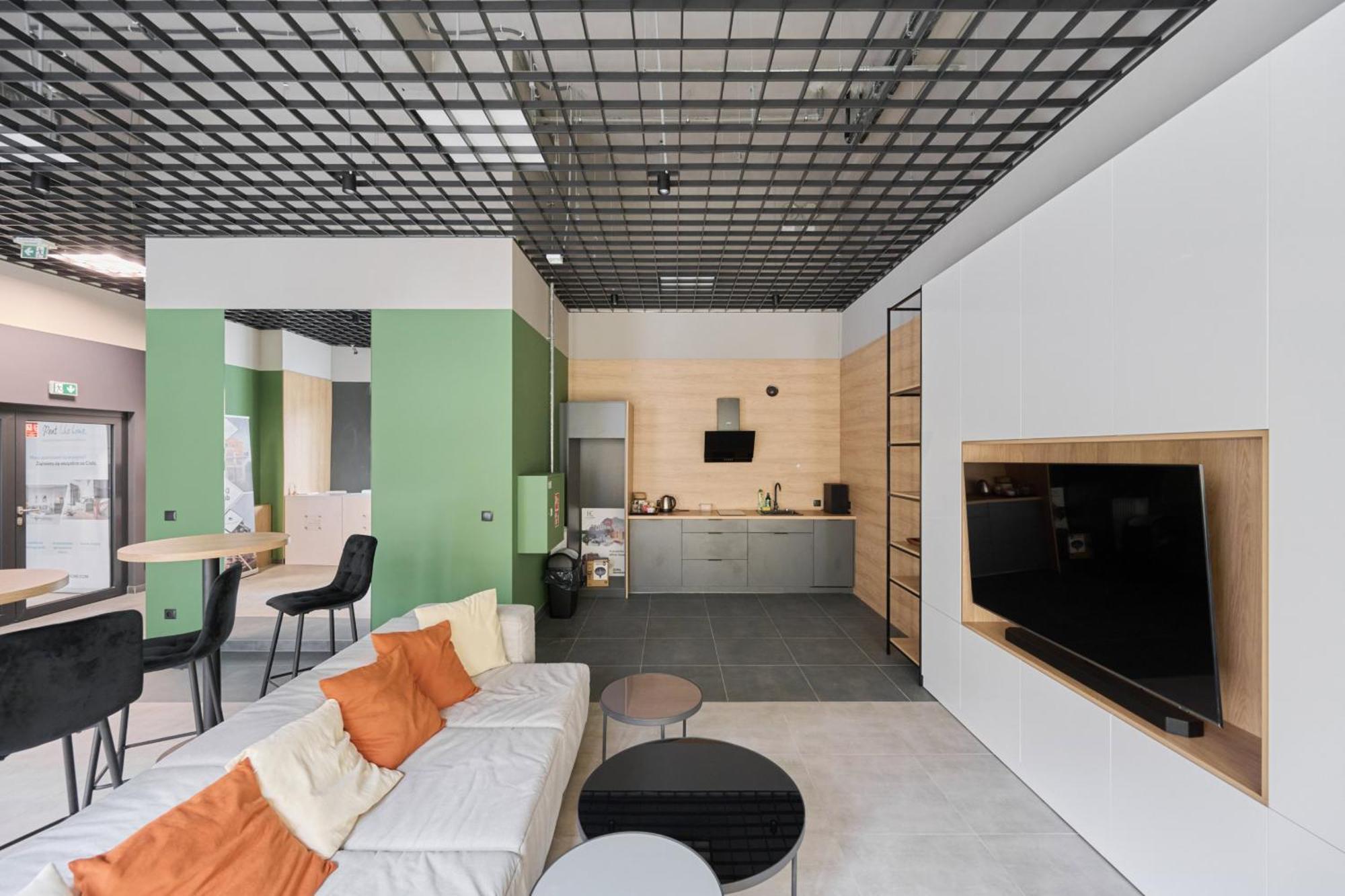 Modern Slonimskiego With Balcony By Renters Apartament *