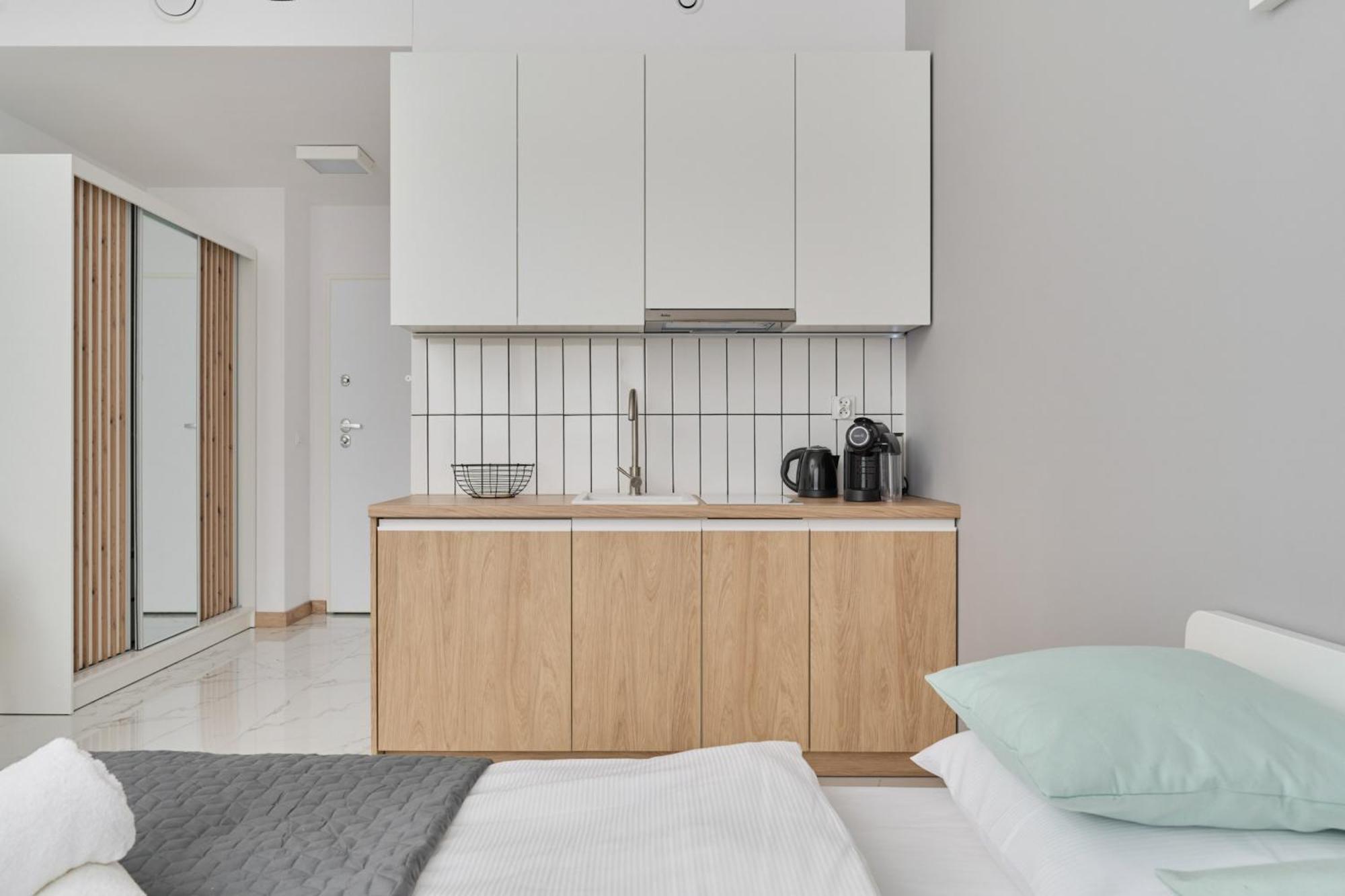 Modern Slonimskiego With Balcony By Renters