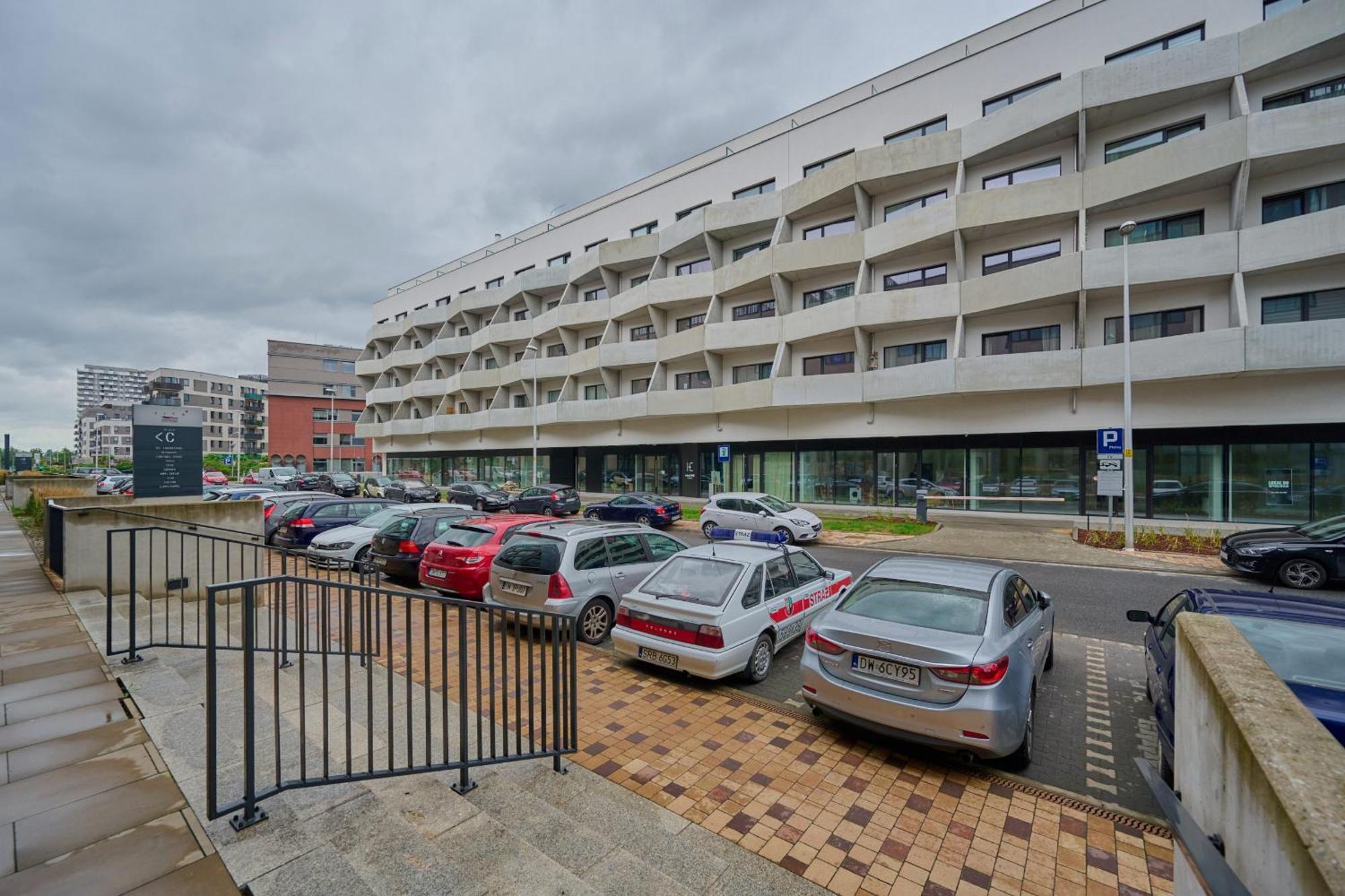 Modern Slonimskiego With Balcony By Renters Apartament